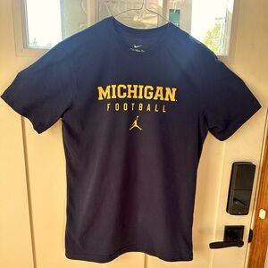 Michigan Wolverines Nike Football T-shirt Navy size medium